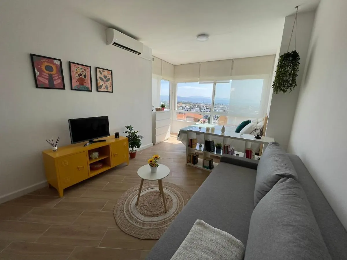 Estudio Con Vistas contacts